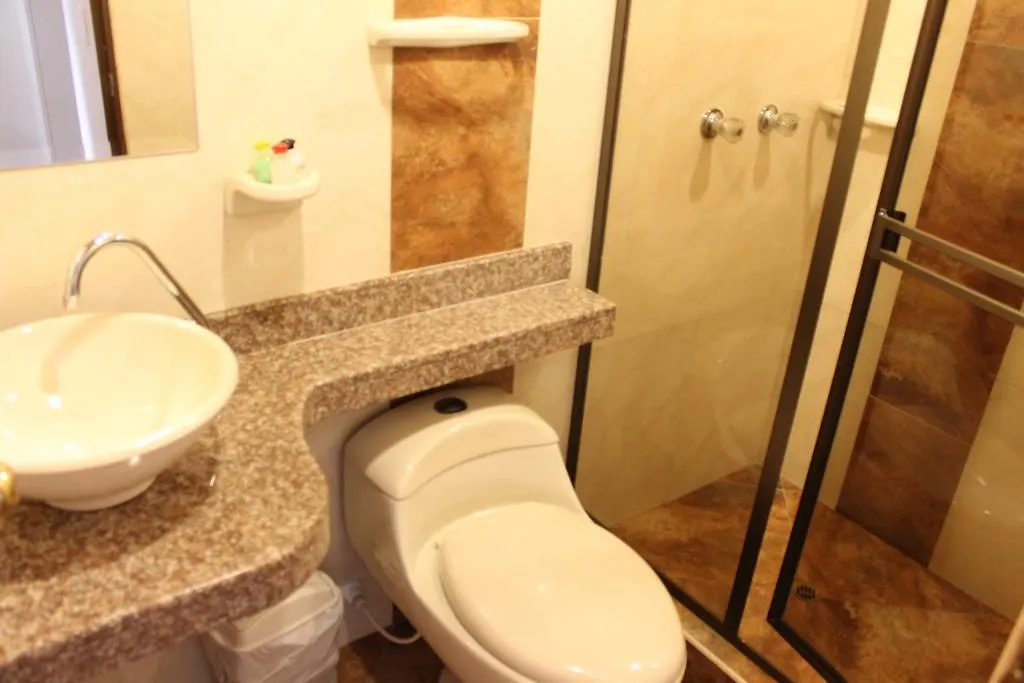 ***  בוגוטה Hotel Castellana Inn קולומביה